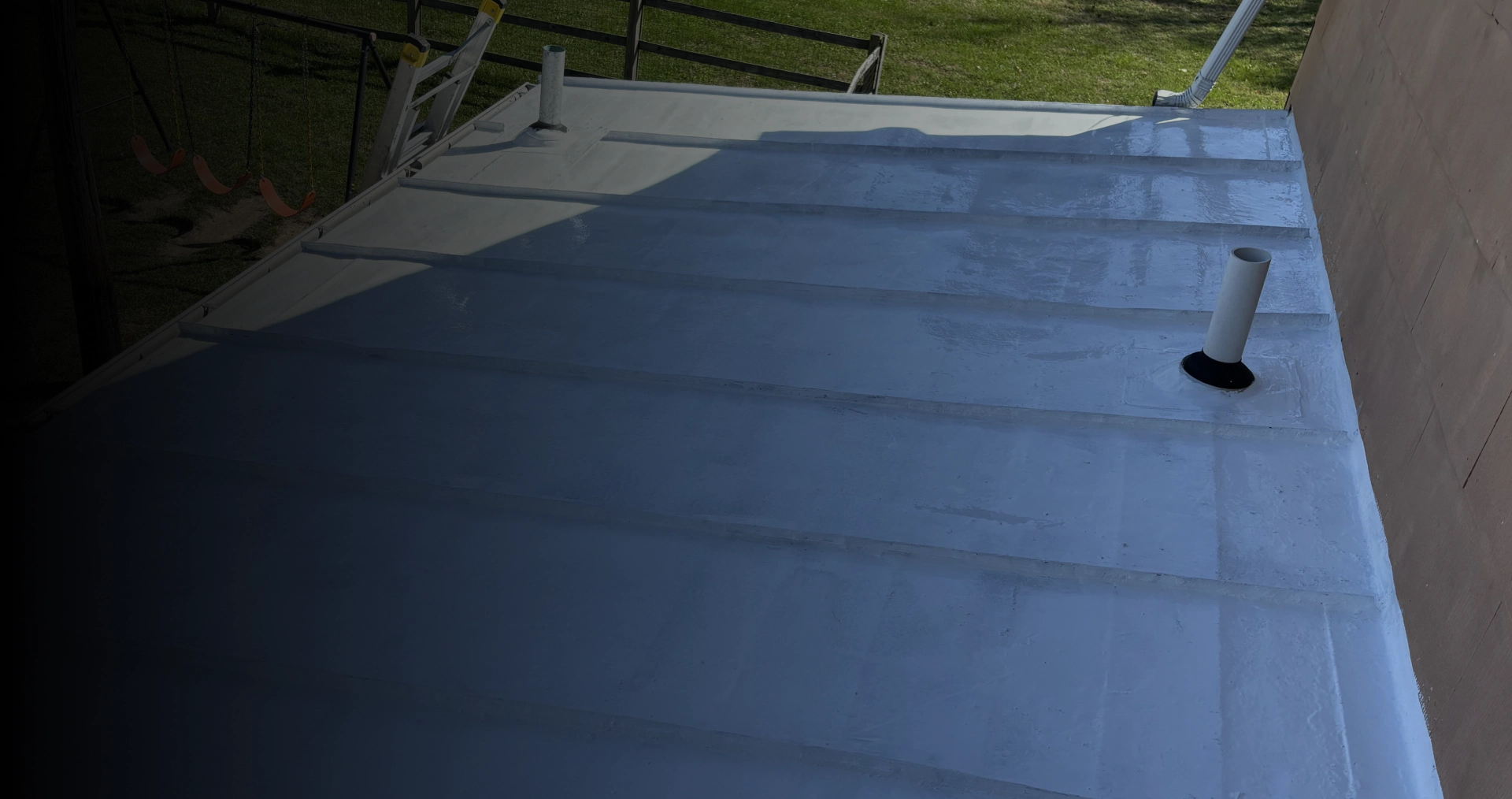 Oaks Roofing & Construction Hero 2